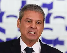 PT pede ao STF revogação da prisão domiciliar de Jair Bolsonaro após divulgação de carta lida por Flávio
