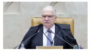 Milei chama Alexandre de Moraes de “lixo careca” em evento do PL, e presidente do STF reage: “Desrespeitoso” Milei chama Alexandre de Moraes de “lixo careca” em evento do PL, e presidente do STF reage: “Desrespeitoso”