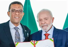 Otoni de Paula rejeita apoio a Flávio Bolsonaro em eventual segundo turno e defende alternativa de centro-direita Otoni de Paula rejeita apoio a Flávio Bolsonaro em eventual segundo turno e defende alternativa de centro-direita