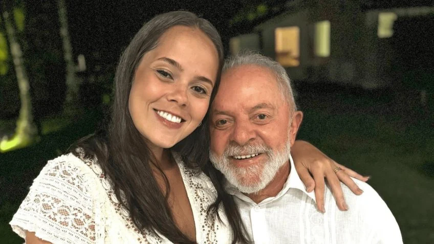 Neta de Lula afirma ter sido chamada de “burra” por homem que se diz progressista