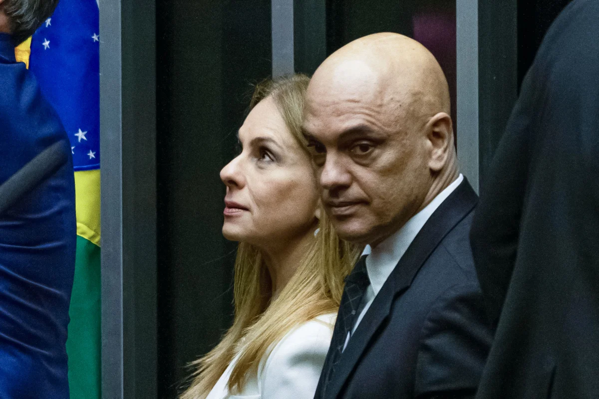 Empresário acusado de obter dados fiscais de mulher de Moraes pede afastamento do ministro do caso Empresário acusado de obter dados fiscais de mulher de Moraes pede afastamento do ministro do caso