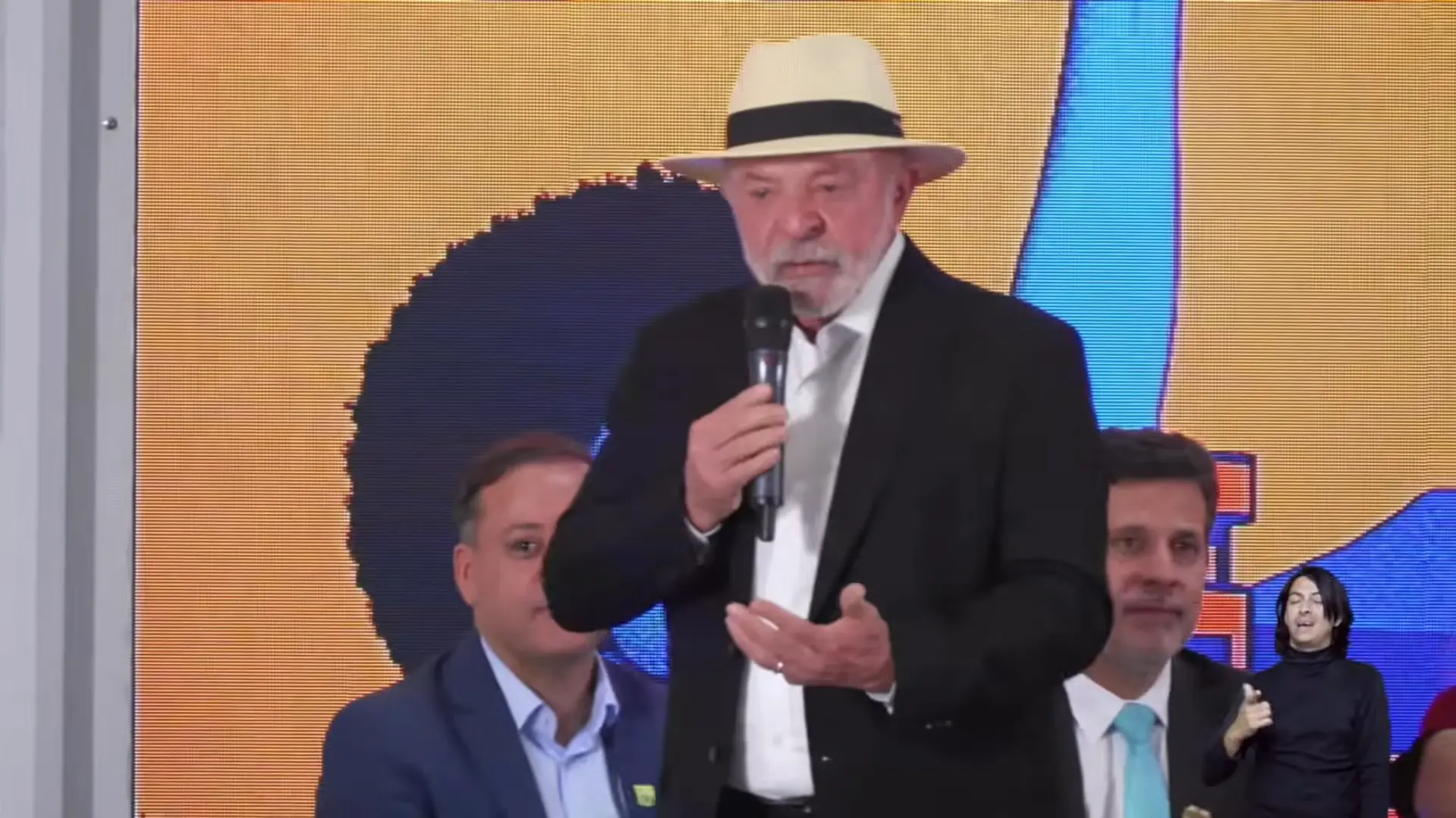 Lula defende ciência como caminho para competir com EUA e China e rejeita confronto militar