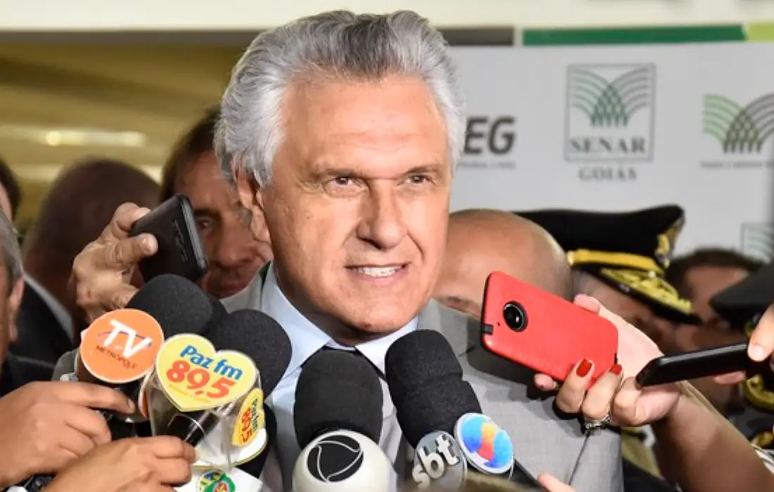 Caiado critica atuação de Flávio Bolsonaro sobre tarifaço dos EUA e diz que pedido de adiamento foi “inaceitável” Caiado critica atuação de Flávio Bolsonaro sobre tarifaço dos EUA e diz que pedido de adiamento foi “inaceitável”