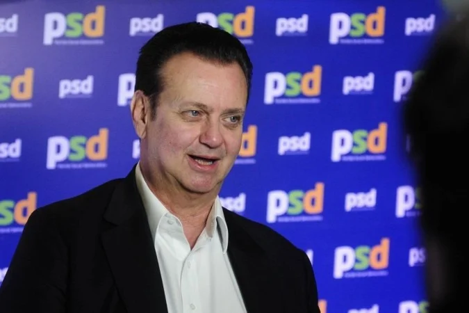 Kassab afirma que Centrão está com Lula e prevê queda de Flávio Bolsonaro durante campanha