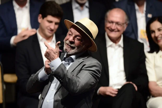 PT oficializa Lula como candidato à reeleição e mantém Alckmin na vice para a disputa de 2026