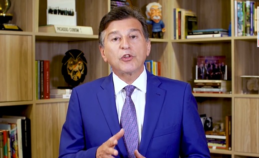 Flávio Bolsonaro anuncia Claudio Lottenberg para comandar a Saúde caso seja eleito