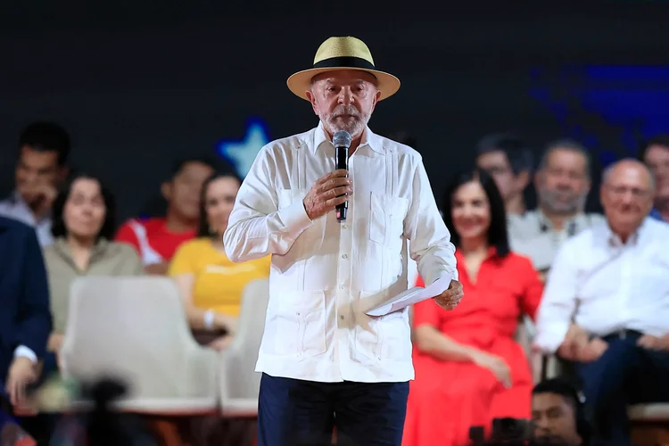 Lula admite que fez pedido antecipado de votos na Bahia e afirma que poderá ser multado pela Justiça Eleitoral