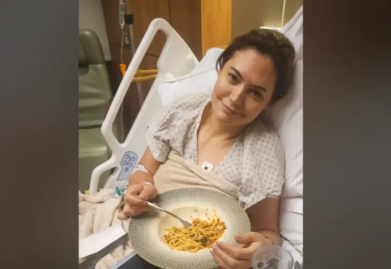 Michelle Bolsonaro é hospitalizada e adia possível reencontro com Flávio em convenção do PL
