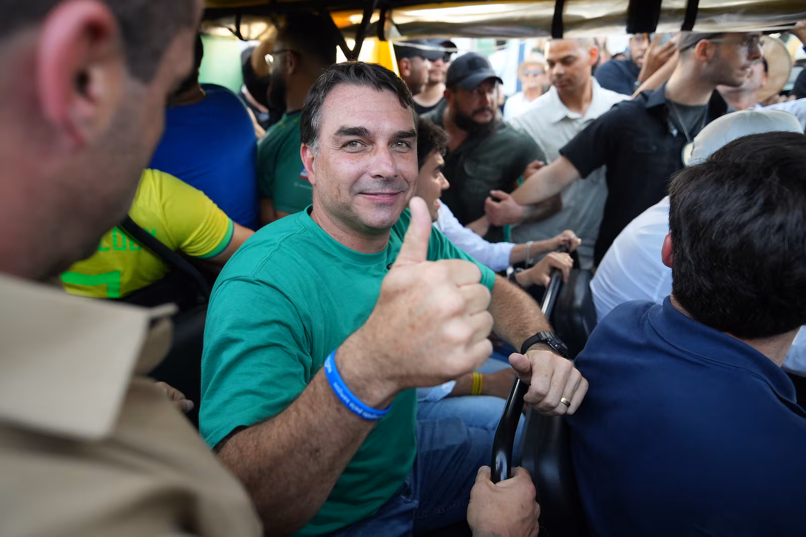 Flávio Bolsonaro lança vaquinha virtual para financiar campanha presidencial e busca mobilização de apoiadores