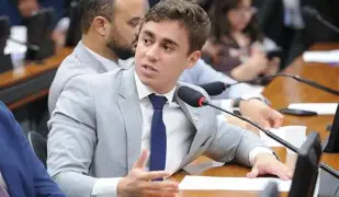 “Apagão” no Instagram de Nikolas Ferreira expõe tensão digital na largada da campanha eleitoral “Apagão” no Instagram de Nikolas Ferreira expõe tensão digital na largada da campanha eleitoral