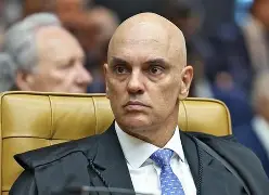 Moraes dá prazo para PGR analisar recurso de Bolsonaro contra suspensão de visitas de Flávio