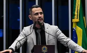 Cleitinho desafia Republicanos e fortalece projeto para disputar o Governo de Minas Cleitinho desafia Republicanos e fortalece projeto para disputar o Governo de Minas