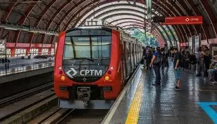 Tarcísio acusa greve da CPTM de ter motivação política; sindicatos rejeitam crítica e defendem protesto contra privatização Tarcísio acusa greve da CPTM de ter motivação política; sindicatos rejeitam crítica e defendem protesto contra privatização
