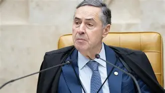 Ex-presidente do STF Luís Roberto Barroso é internado após intoxicação alimentar durante viagem à França