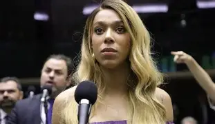 PGR arquiva denúncia contra Erika Hilton e assessores que também atuavam como maquiadores PGR arquiva denúncia contra Erika Hilton e assessores que também atuavam como maquiadores