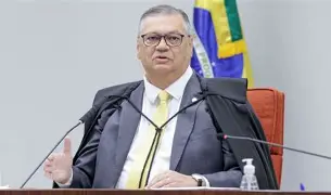 Dino retira sigilo de investigações sobre desvio de emendas, homicídio e atuação de policial infiltrado no Maranhão Dino retira sigilo de investigações sobre desvio de emendas, homicídio e atuação de policial infiltrado no Maranhão