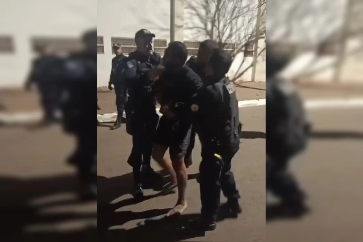 Festa, som alto e confronto: ocorrência termina com prisão de policial penal após discussão com PMs no Distrito Federal Festa, som alto e confronto: ocorrência termina com prisão de policial penal após discussão com PMs no Distrito Federal