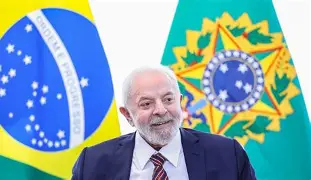 Dívida pública chega a R$ 10,9 trilhões e encosta em 82,5% do PIB; contas do Brasil entram novamente no centro da campanha Dívida pública chega a R$ 10,9 trilhões e encosta em 82,5% do PIB; contas do Brasil entram novamente no centro da campanha