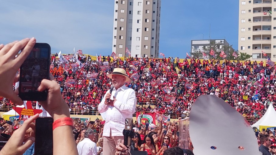 Lula inaugura corrida à reeleição com promessas, memória e discurso de confronto: “não vou deixar a direita voltar”