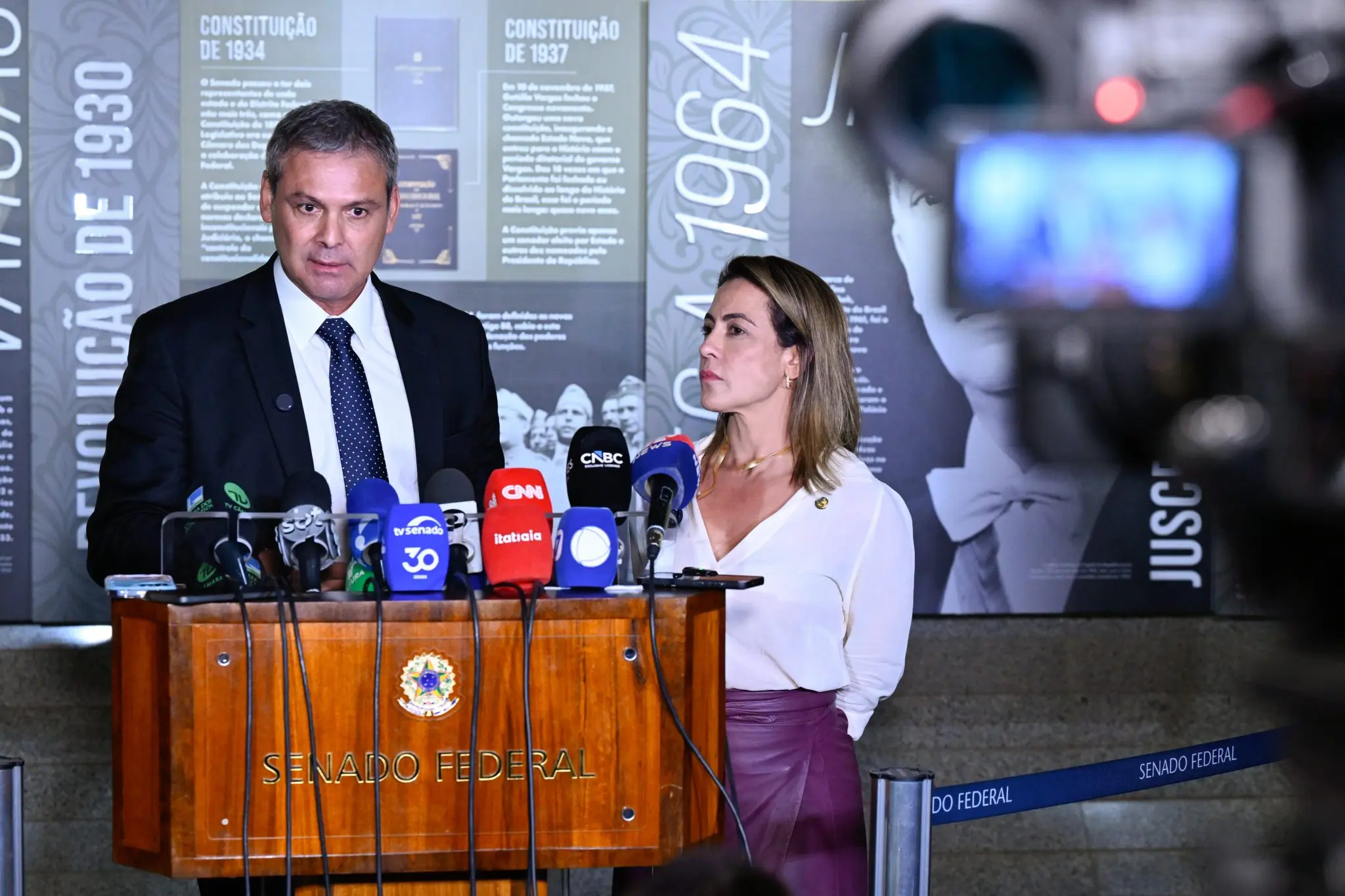 STF cobra explicações de Soraya Thronicke e Lindbergh Farias em caso de acusação contra vice de Flávio Bolsonaro STF cobra explicações de Soraya Thronicke e Lindbergh Farias em caso de acusação contra vice de Flávio Bolsonaro