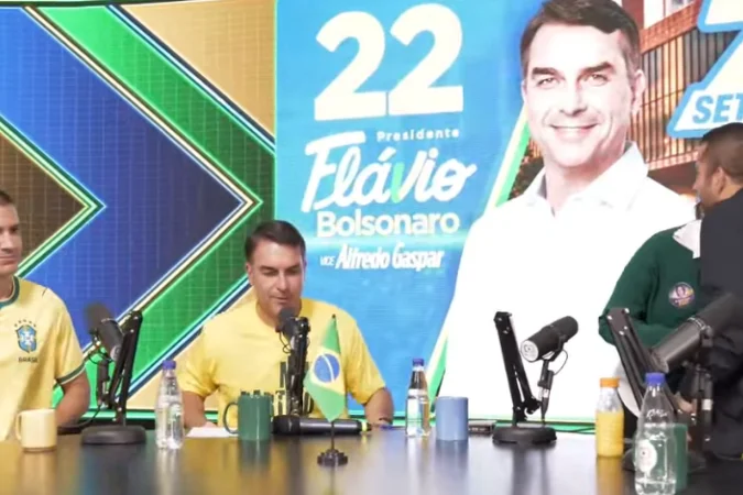 Flávio Bolsonaro  7 de Setembro em defesa política: “espada da Justiça”, defesa de Bolsonaro e aceno às mulheres