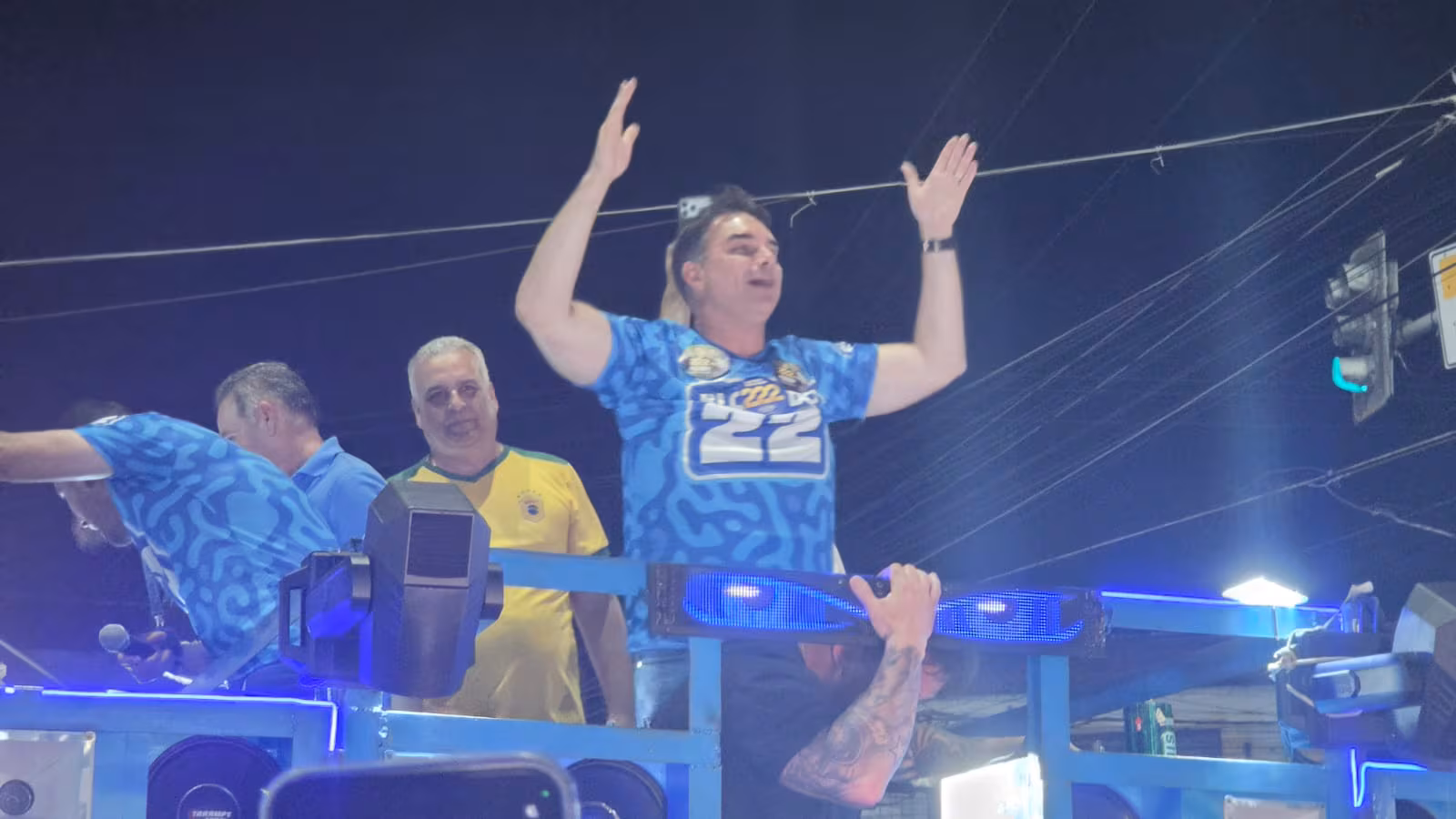 Flávio Bolsonaro no Ceará: “O Nordeste é a solução”; senador mobiliza apoiadores e promete investimentos