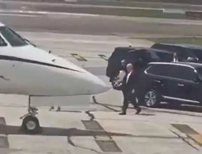 Moraes é flagrado em avião da FAB após casamento do filho e caso levanta questionamentos