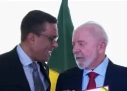 Otoni de Paula chama crítico evangélico de “crente otário” e provoca reação