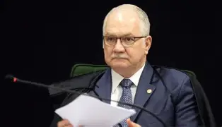 FACHIN RETIRA MORAES DA RELATORIA DO INQUÉRITO DAS FAKE NEWS E ASSUME INVESTIGAÇÃO EM MEIO À CRISE NO STF FACHIN RETIRA MORAES DA RELATORIA DO INQUÉRITO DAS FAKE NEWS E ASSUME INVESTIGAÇÃO EM MEIO À CRISE NO STF