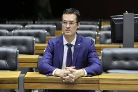 TRE-PR aprova candidatura de Deltan Dallagnol ao Senado após julgamento dividido