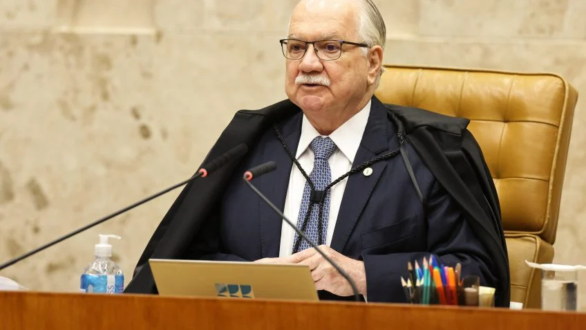 Fachin pede parecer da PGR e mantém em aberto o futuro de Andrei Rodrigues na PF