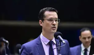 TSE SUSPENDE CAMPANHA DE DELTAN DALLAGNOL AO SENADO EM DECISÃO LIMINAR; DEFESA DENUNCIA FALTA DE TRANSPARÊNCIA E ANUNCIA RECURSO TSE SUSPENDE CAMPANHA DE DELTAN DALLAGNOL AO SENADO EM DECISÃO LIMINAR; DEFESA DENUNCIA FALTA DE TRANSPARÊNCIA E ANUNCIA RECURSO