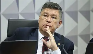 Carlos Viana diz que foi barrado no STF e cobra Alcolumbre por impeachment de Moraes Carlos Viana diz que foi barrado no STF e cobra Alcolumbre por impeachment de Moraes