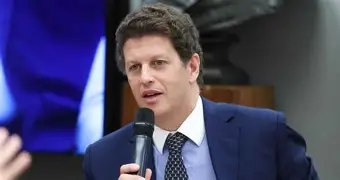 Ricardo Salles desiste do Senado e anuncia apoio a Derrite e André do Prado