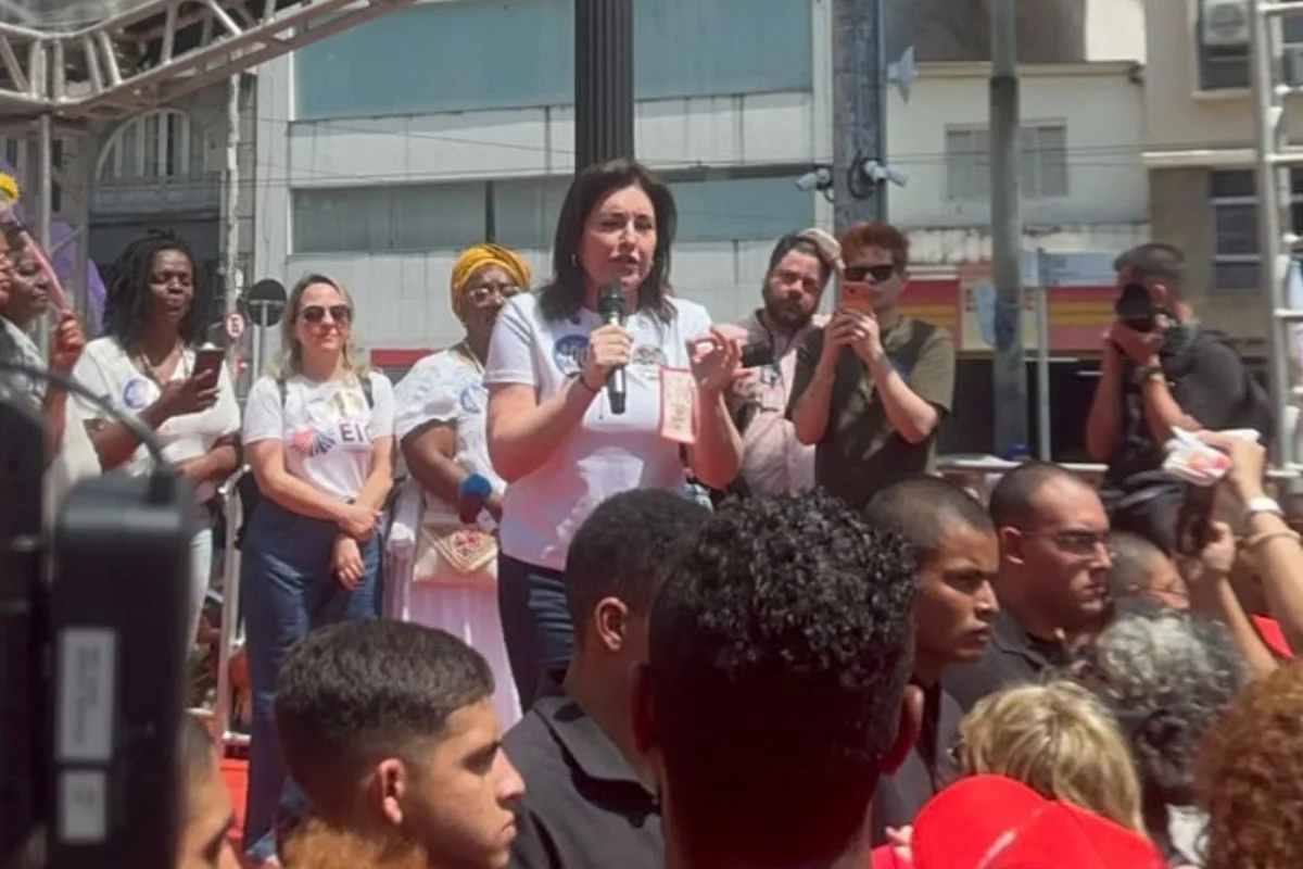 “Precisamos defender a fé”, diz Simone Tebet após polêmica com Nossa Senhora Aparecida