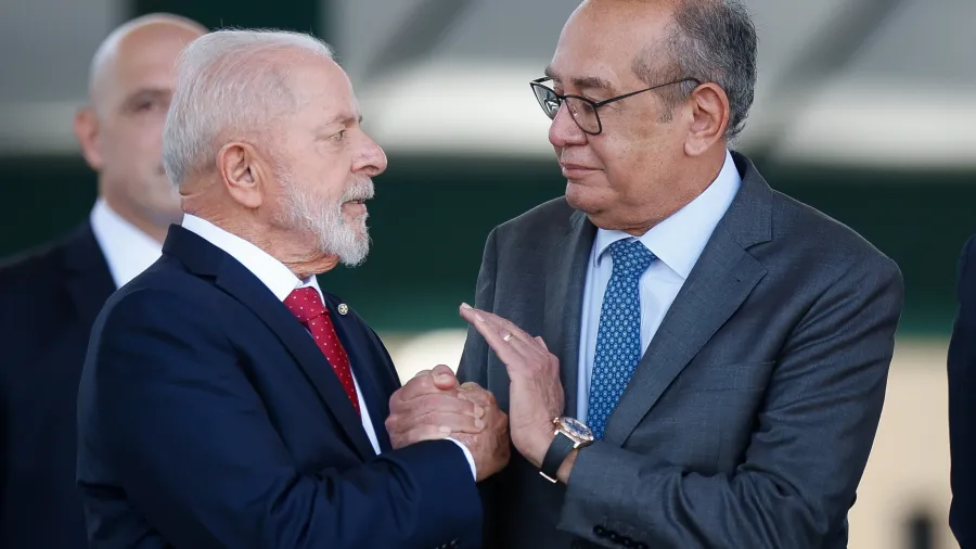 Gilmar Mendes procura Lula, cobra apoio à cúpula da PF e deixa no ar responsabilidade do governo na crise do STF Gilmar Mendes procura Lula, cobra apoio à cúpula da PF e deixa no ar responsabilidade do governo na crise do STF