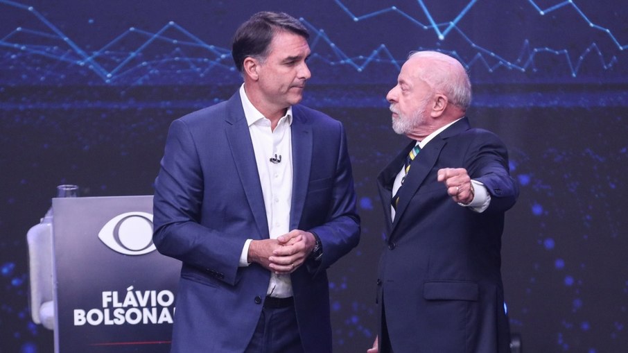 MUDA A PESQUISA ELEITORAL APÓS O DEBATE: Quaest prepara novo levantamento sobre Lula e Flávio Bolsonaro MUDA A PESQUISA ELEITORAL APÓS O DEBATE: Quaest prepara novo levantamento sobre Lula e Flávio Bolsonaro