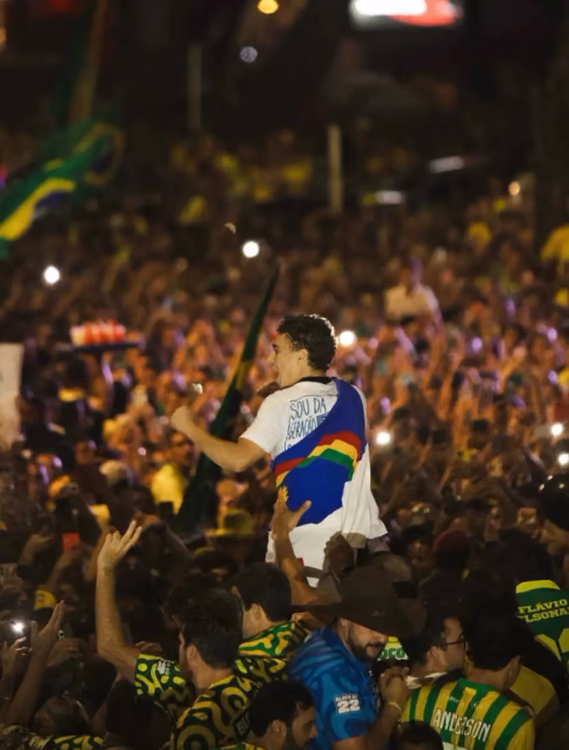 Nikolas Ferreira percorre o Nordeste, mobiliza multidões e trabalha para ampliar a votação de Flávio Bolsonaro no segundo turno