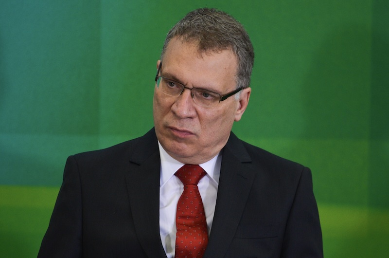 Eugênio Aragão, ex-ministro da Justiça de Dilma e advogado de Lula, rompe sociedade com Willer Tomaz e denuncia uso de sua assinatura sem autorização Eugênio Aragão, ex-ministro da Justiça de Dilma e advogado de Lula, rompe sociedade com Willer Tomaz e denuncia uso de sua assinatura sem autorização
