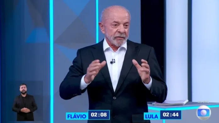 Flávio Bolsonaro acusa Lula de hostilidade contra o agronegócio e rebate ironias sobre Google e Trump em debate da Globo Flávio Bolsonaro acusa Lula de hostilidade contra o agronegócio e rebate ironias sobre Google e Trump em debate da Globo