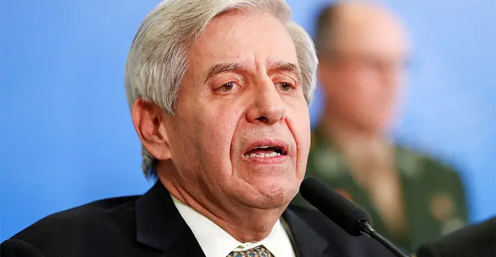 Moraes autoriza general Augusto Heleno a deixar prisão domiciliar para tratamento médico em Brasília Moraes autoriza general Augusto Heleno a deixar prisão domiciliar para tratamento médico em Brasília