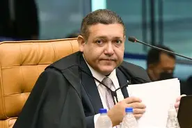 Kassio Nunes Marques levará ao plenário pedido de revisão da condenação de Jair Bolsonaro após o segundo turno