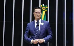 TRE-PR revoga liminar e libera perfil de Deltan Dallagnol no Instagram