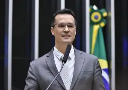 Lula aceita abrir sigilos, mas Flávio exige reciprocidade e Deltan Dallagnol vai examinar documentos: transparência precisa valer para todos Lula aceita abrir sigilos, mas Flávio exige reciprocidade e Deltan Dallagnol vai examinar documentos: transparência precisa valer para todos