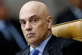 Moraes autoriza Bolsonaro a retomar reuniões de oração, mas mantém restrições da prisão domiciliar