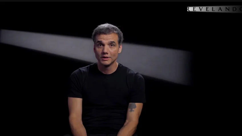 Wagner Moura critica Flávio Bolsonaro, mas financiamento público de seus filmes também merece transparência