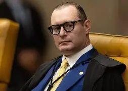 Oposição anuncia impeachment de Cristiano Zanin após prorrogação da votação; decisão levanta questionamentos sobre imparcialidade, competência e segurança eleitoral Oposição anuncia impeachment de Cristiano Zanin após prorrogação da votação; decisão levanta questionamentos sobre imparcialidade, competência e segurança eleitoral