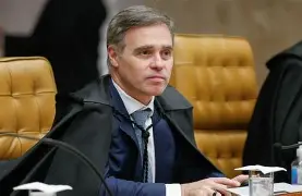 André Mendonça paralisa julgamento no TSE após placar de 4 a 3 favorecer Lula em disputa sobre o “tesouraço” de Flávio Bolsonaro
