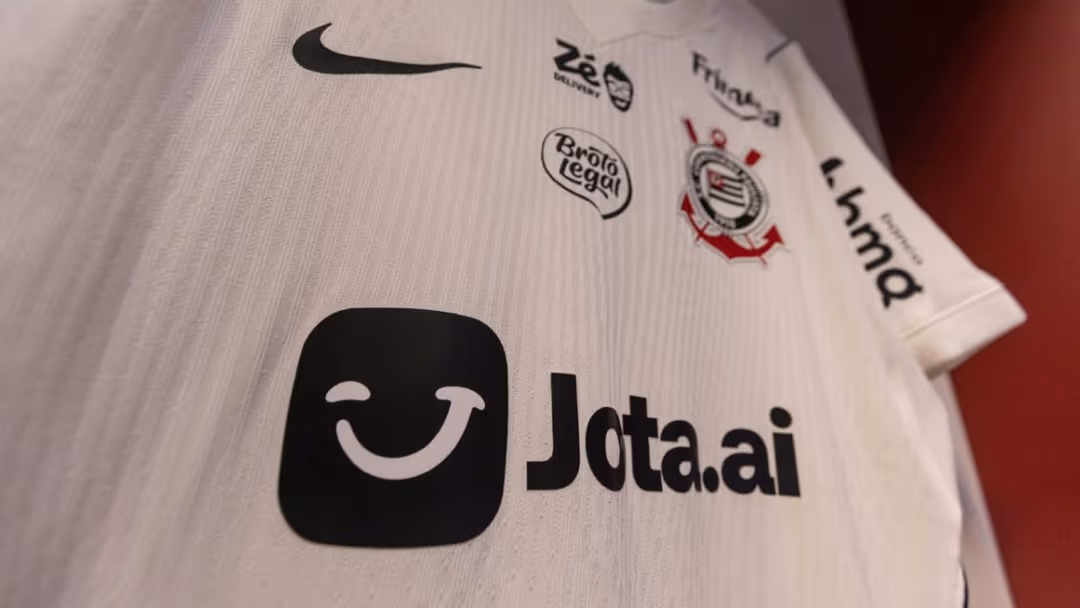 Corinthians troca bet por Jota.ai e estreia novo patrocinador master contra o Internacional