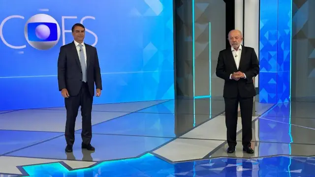 “Flávio Bolsonaro pergunta a Lula: quem governa o Brasil, você ou o Google?” — cobrança expõe confronto sobre saneamento e respostas no debate da Globo